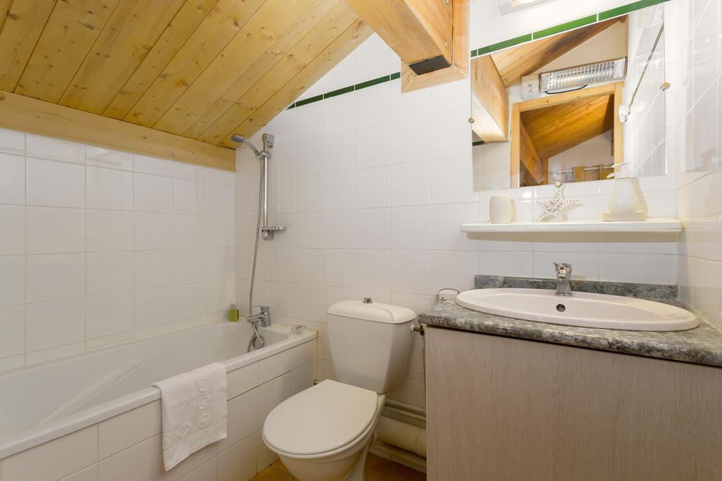 Madame Vacances Les Chalets Du Praz La Plagne Zimmer foto